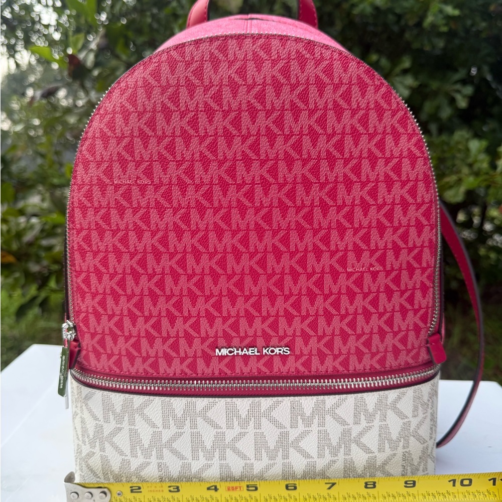 Michael Kors Signature Rhea medium Backpack Dark Raspberry - Picture 11 of 13